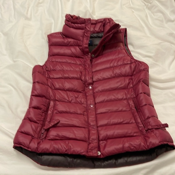 Gap puffer vest - Picture 1 of 7